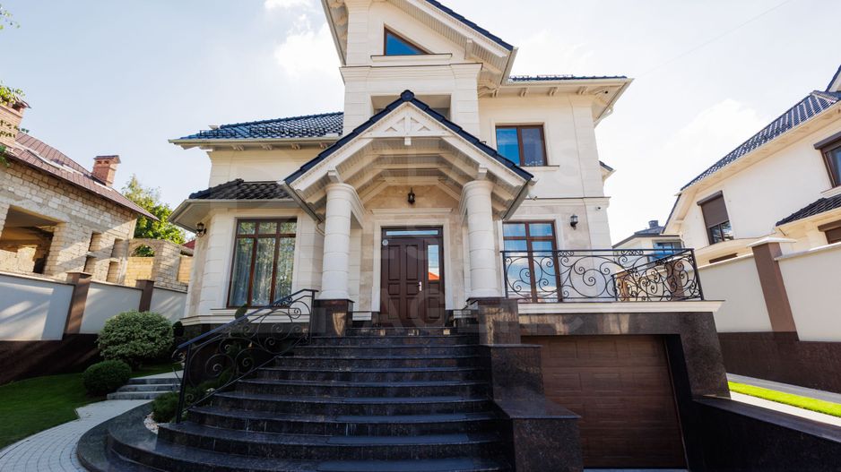 Vânzare, casă, 2 nivele, strada Teilor , Dumbrava - Poză 1