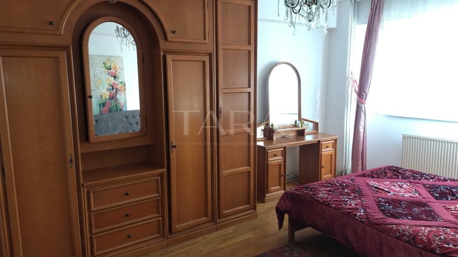 Apartament spațios, central, ideal pentru familie sau investiție! - Poză 7