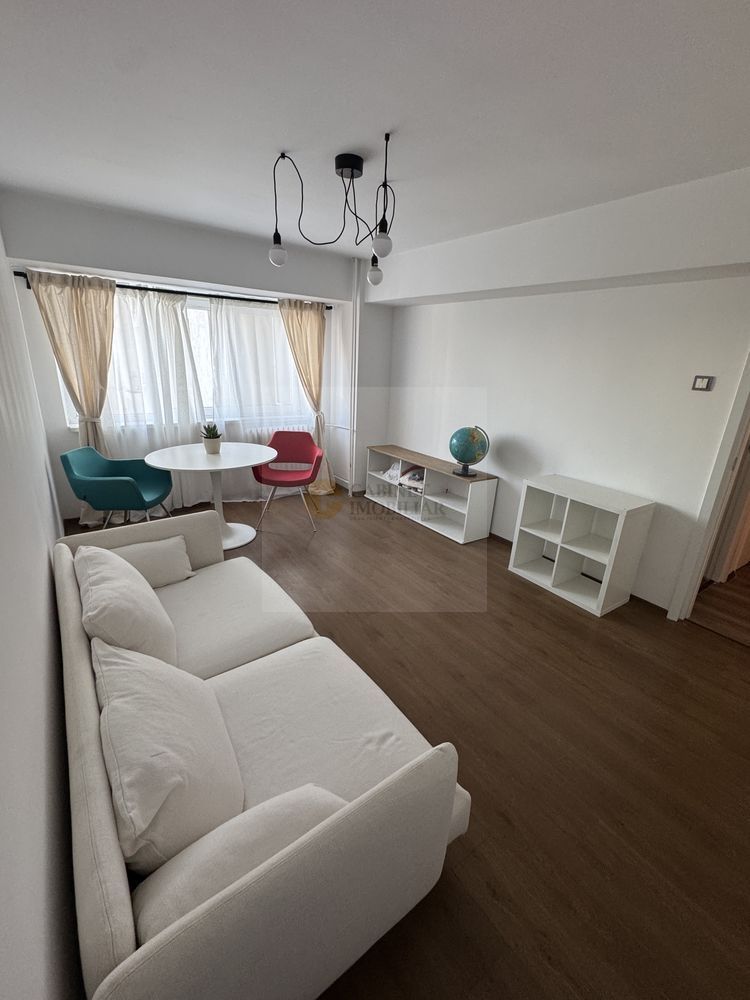 Decomandat | 2 camere | N Titulescu - Victoriei | Bloc 1978 - Poză 1