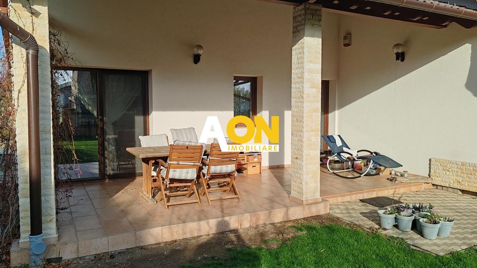 Casa 3 Camere, 179 mp Construiti, Teren 784 mp, Zona Cetate - Poză 3