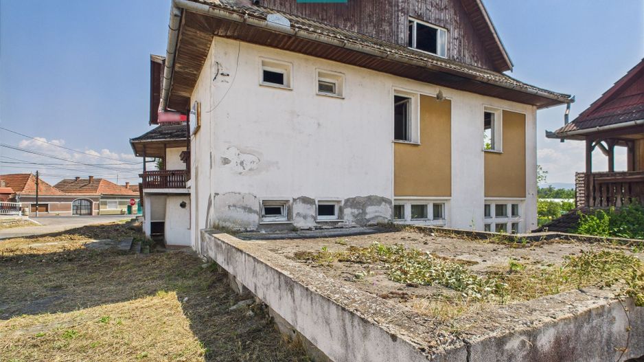 Pensiune cu teren 6464 mp in Geoagiu pe Raul Mureș - Poză 7