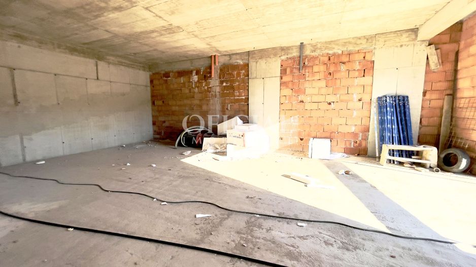 Spațiu de depozitare de închiriat 556,6 m2 utili | 6 € /m2 | Zona VIVO - Poză 5