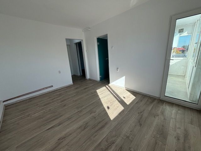 Spatios in zona Sagului - Poză 2