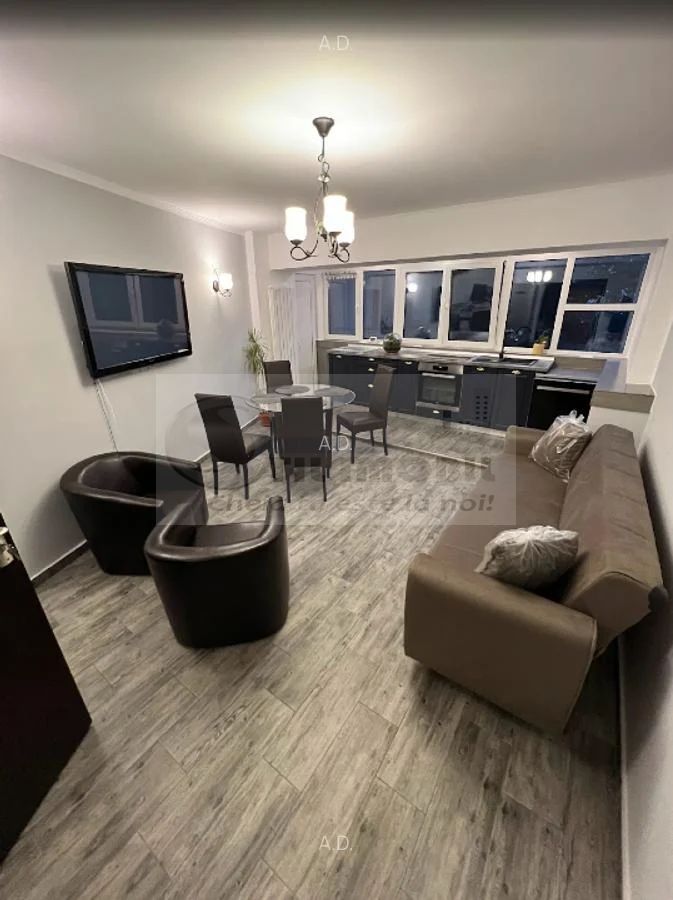 Apartament 3 camere decomandat - ULTRACENTRAL - Palas ! - Poză 1