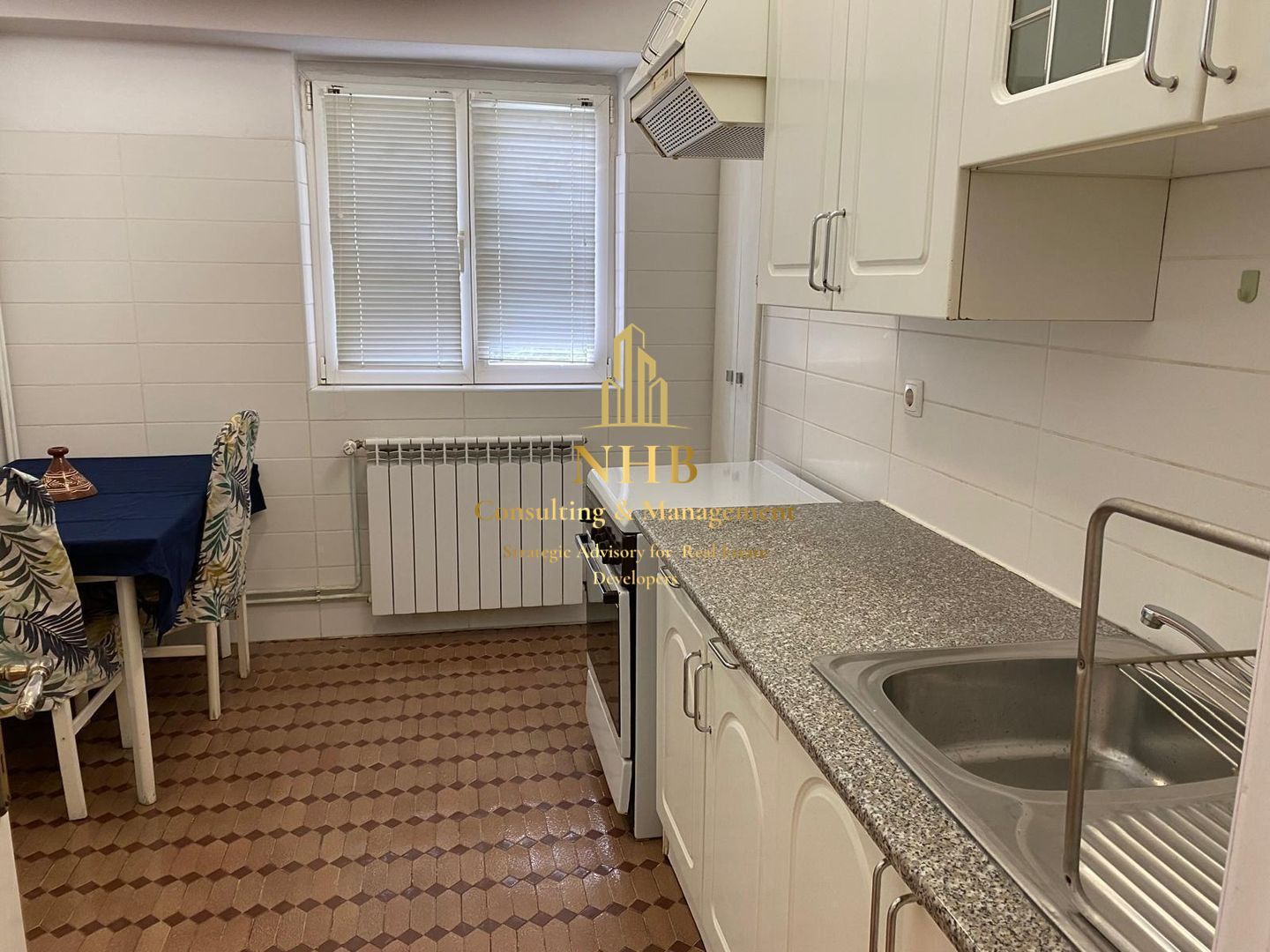 Apartament de vanzare -3 camere Barbu Vacarescu - Poză 2