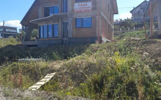 Casă la roșu în Hlincea, Iași – 4 camere, teren 620 mp - Poză 2