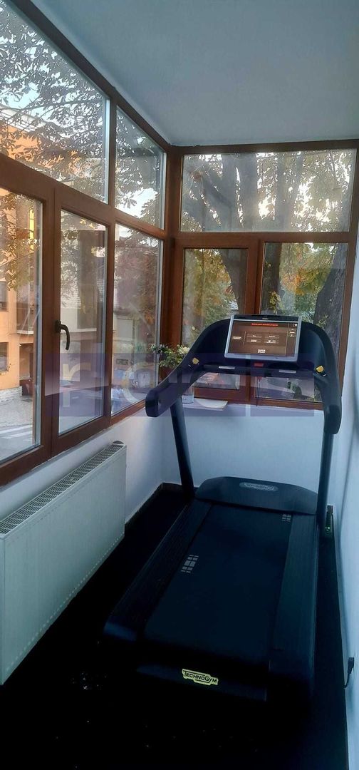 DE VANZARE APARTAMENT 4 CAMERE + CURTE | ZONA CENTRALĂ - Poză 9