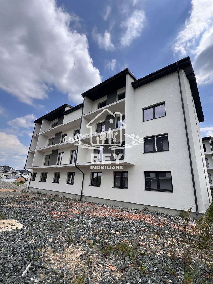 Apartament 2 camere decomandat, etaj 1 cu balcon si parcare | Șelimbăr - Poză 2