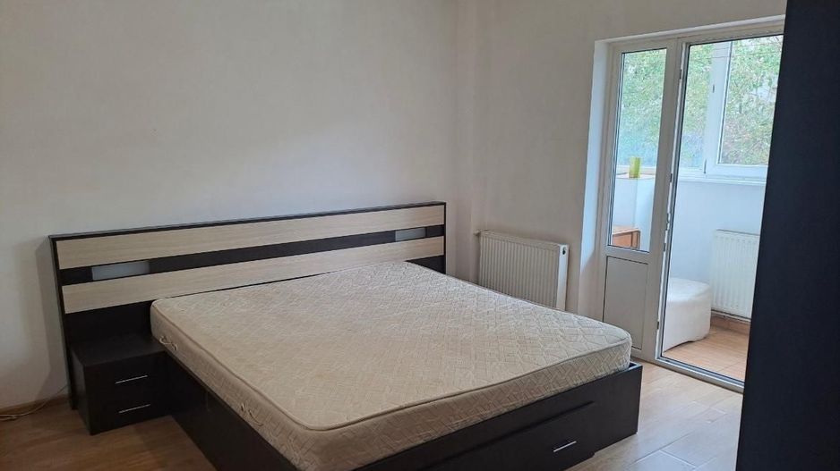 AP. 3 CAMERE 13 SEPTEMBRIE, CENTRALA,MOBILAT MODERN, BUCATARIE INCHISA - Poză 2