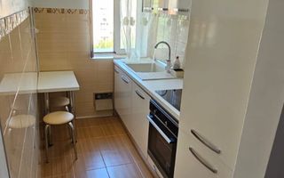 vand apartament 2 camere ,zona centrala - Poză 4