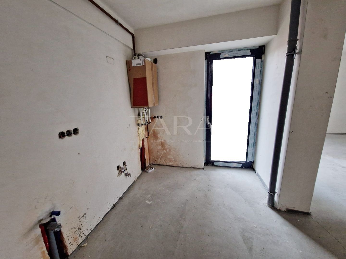 Vânzare apartament cu 3 camere, 2 băi, parcare subterană, Someșeni. - Poză 2