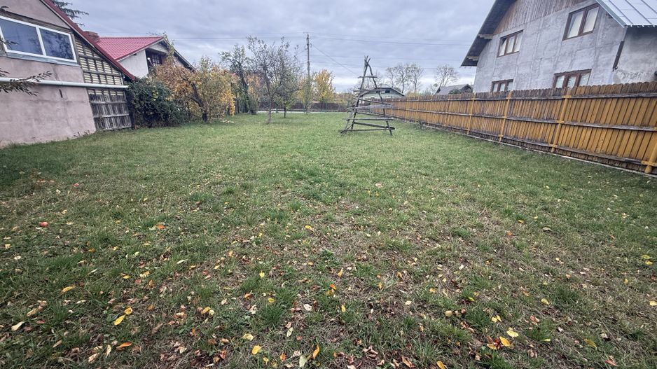 Teren intravilan împrejmuit 2331 mp la strada, toate utilitățile! - Poză 7