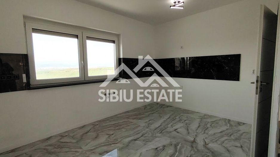 Casa noua 4 camere, garaj, pivnita Sibiu, Sura Mare - Poză 6
