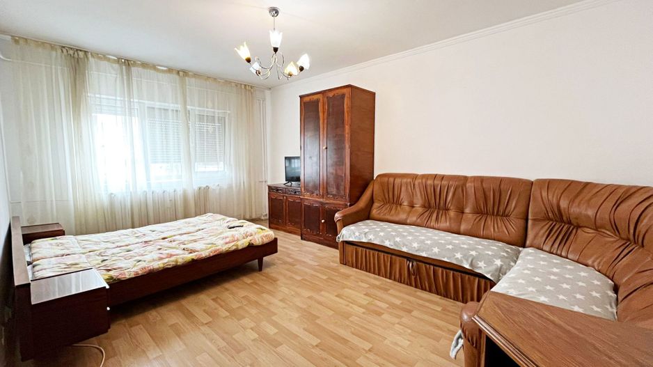 Apartament cu 3 camere la casa de inchiriat zona Decebal, Oradea - Poză 1