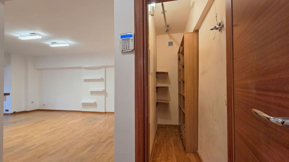 Apart 3 camere birouri stradal Bulevardul Unirii colt Nerva Traian - Poză 20