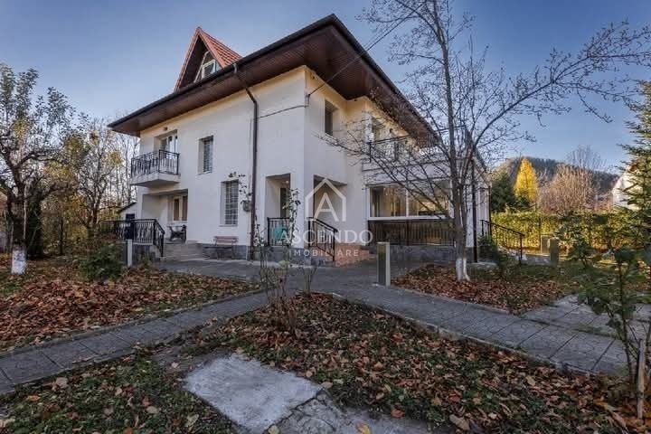 Vilă cu vedere panoramică în Breaza – Ideală pentru vacanță sau investiție - Poză 2