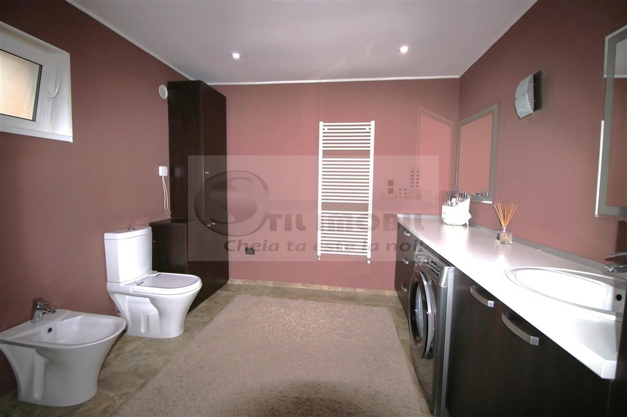 MIROSLAVA CASA EXCLUSIVISTA LA CHEIE LUX STIL MEDITERANEAN MOBILATA - Poză 31