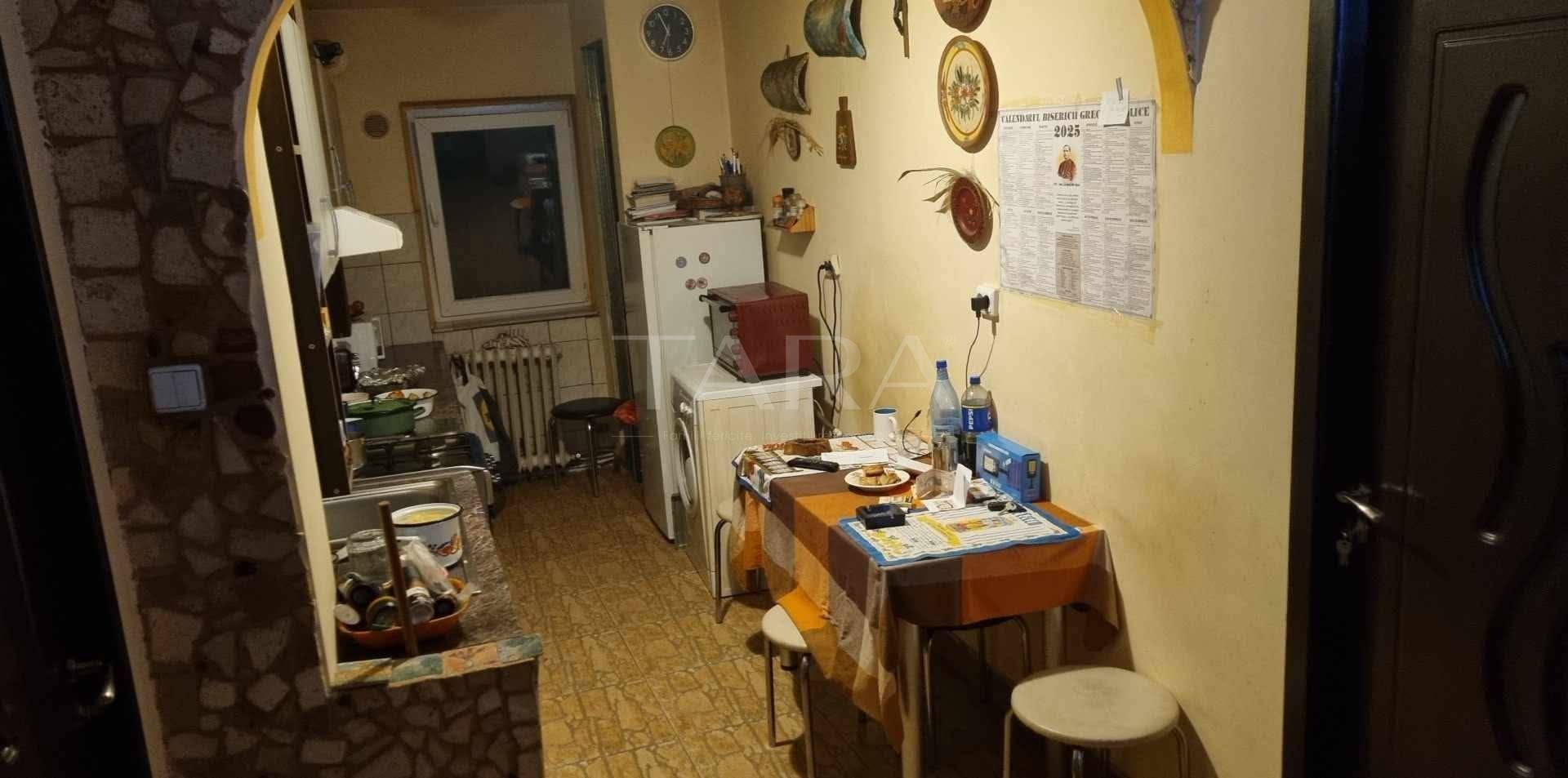 Apartament cu 3 camere Zona Gruia - Poză 4