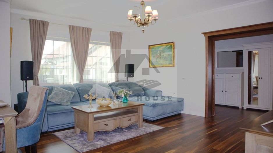Casa deosebita cu 4 camere, 228 mp, Brașov - Cartierul Stupini - Poză 9