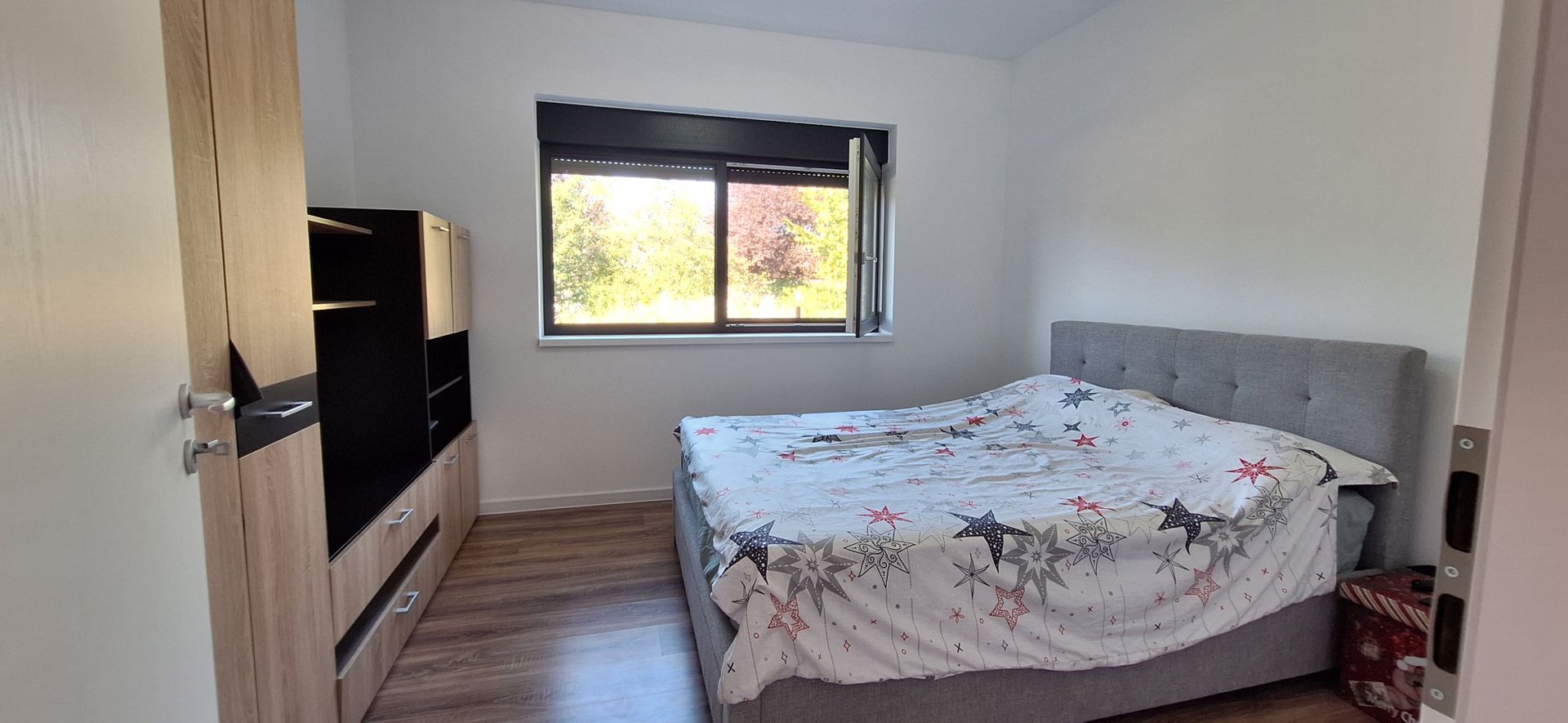 Casa individuala parter cu garaj - Dumbravita - Poză 22