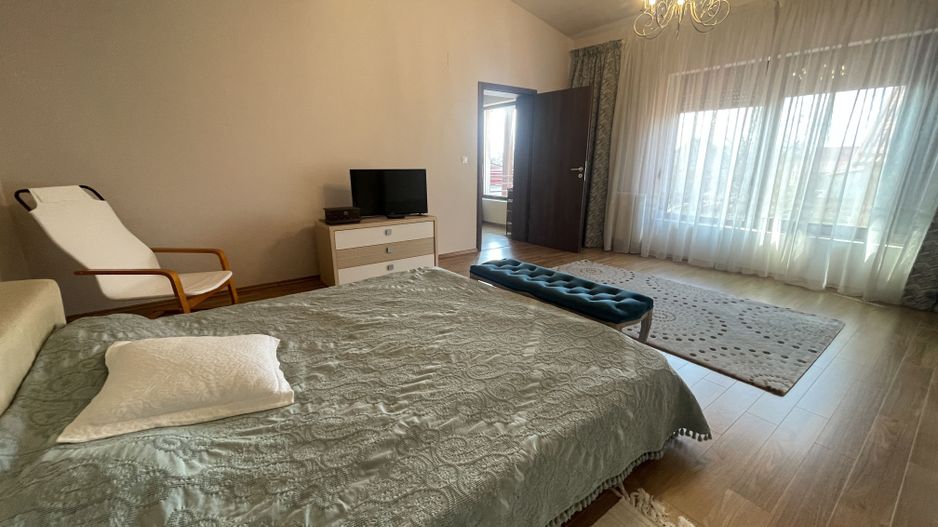 Casa eleganta si luminoasa,situata in zona de case -Mehala - Poză 26