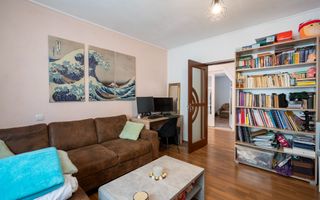 Casa cu 300 mp de teren , acces auto si dublu front in Nufarul - Poză 5