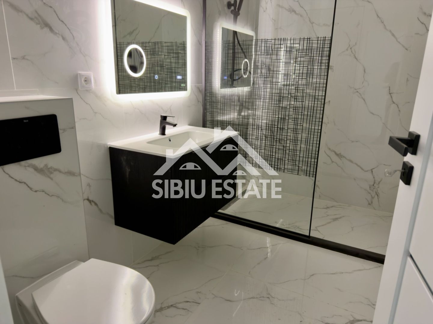 Studio intabulat finisat modern ansamblu Casian Renaissance Selimbar - Poză 10