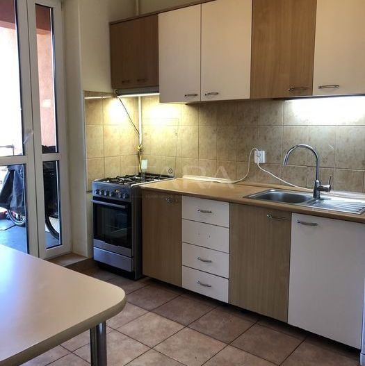Apartament 2 camere, zona Centrala. - Poză 3