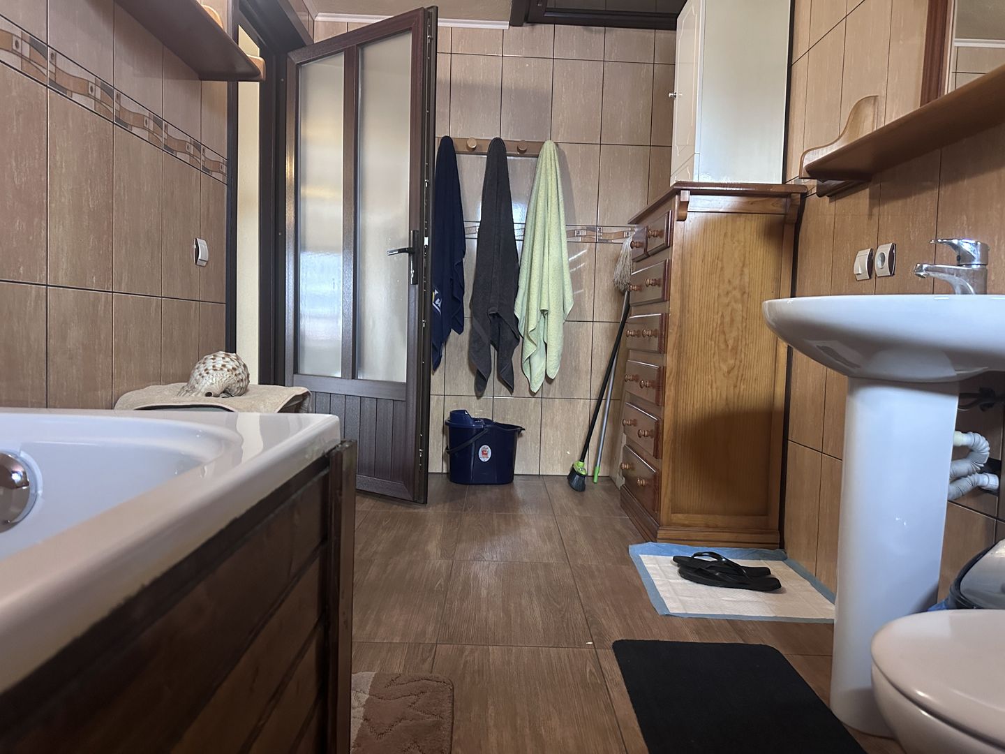 Vanzare casă la poalele Bucegilor!Potential pt. locuinta sau pensiune - Poză 15