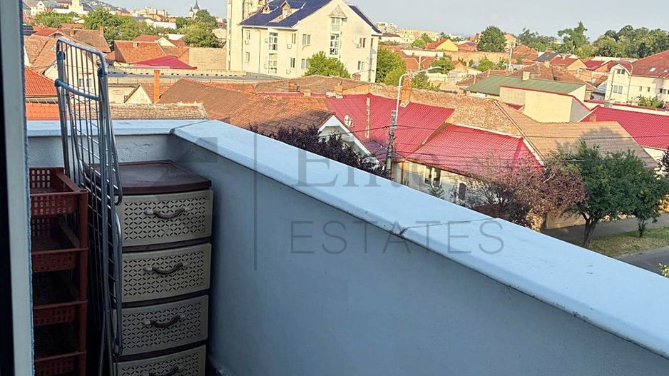 Apartament decomandat cu 2 camere central in Oradea - Poză 10