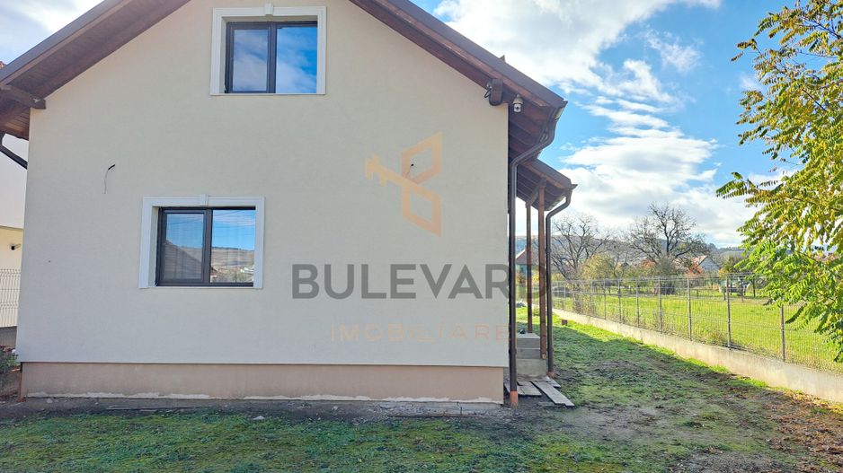 Casa noua + atelier 49 mp + teren 1030 mp! - Poză 5