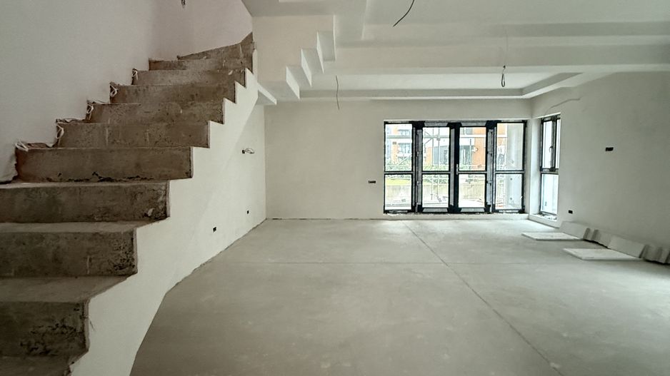 CASA TIP DUPLEX// PREDARE VARA ANULUI 2026! - Poză 1