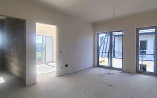 Apartament cu 2 camere, etaj intermediar, Baciu Regal - Poză 3