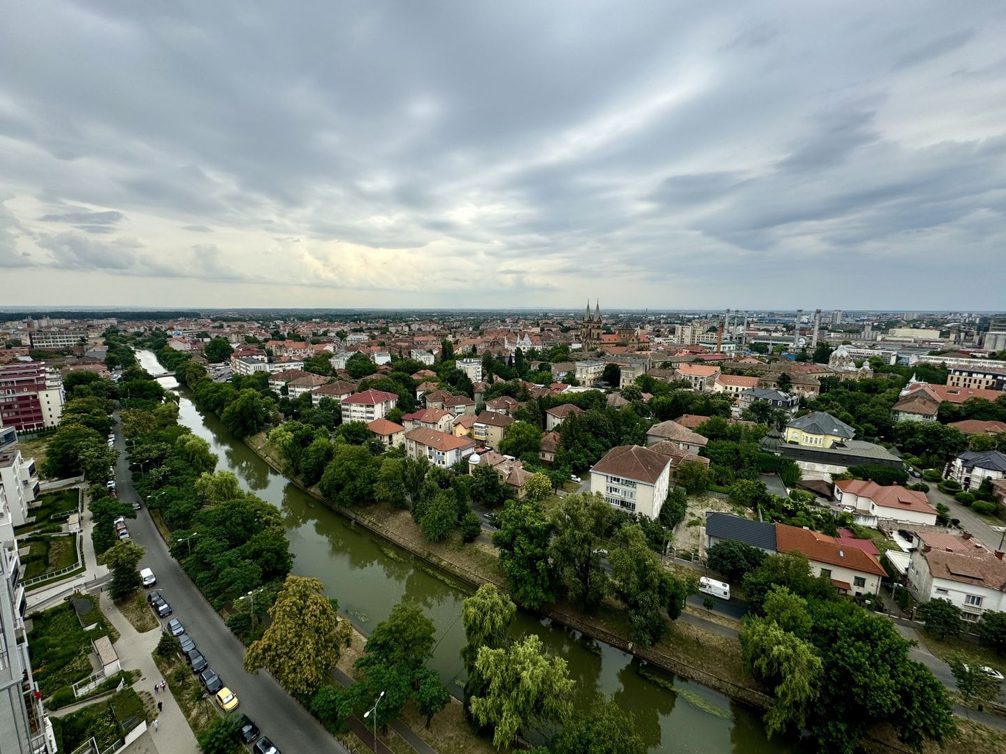 Apartament  la Isho cu vedere panoramica asupra orașului - Poză 12