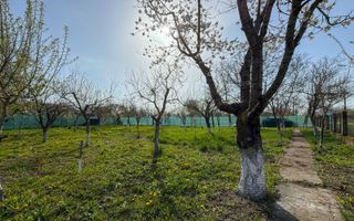 Casă cu anexă, foișor și beci pe teren de 600 mp – Țuțora, aproape de centru - Poză 3