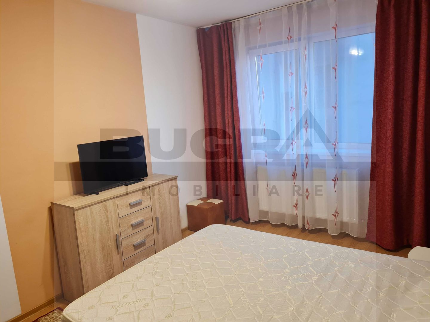 Apartament cu 3 camere, 75 mp, parcare, etaj intermediar, Zona Coposu - Poză 1
