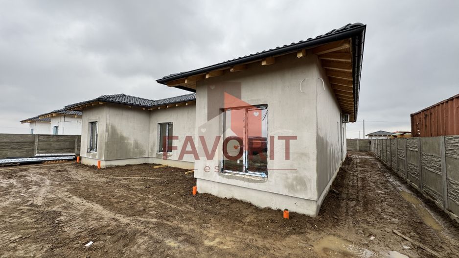 Duplex in Mosnita | 4 camere | Toate utilitatile | Asfalt - Poză 1