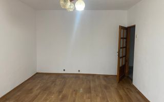 Vanzare apartament cu 3 camere,etajul 1,decomandat - M3, Târgoviște - Poză 2