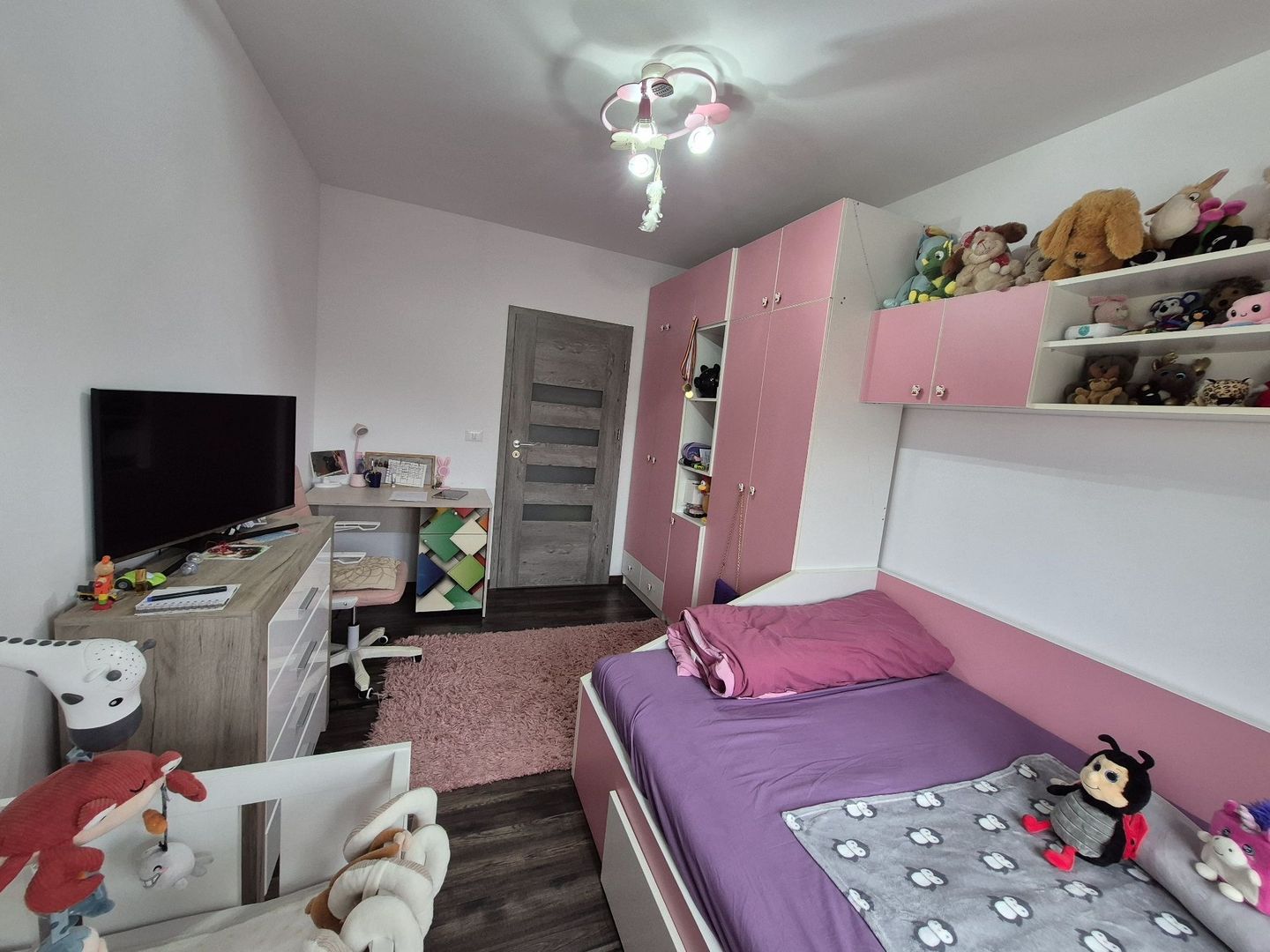 Giroc | 3 Camere | Curte proprie | Mobilat si utilat | Loc de parcare - Poză 4