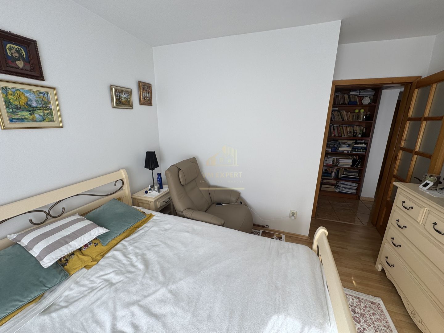 APARTAMENT 3 CAMERE CAMPULUNG, ETAJ 3, ULTRACENTRAL - Poză 27