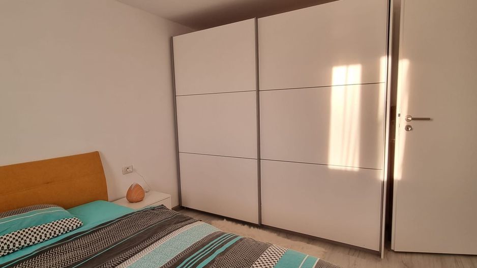 Mobilat si utilat modern - Poză 4