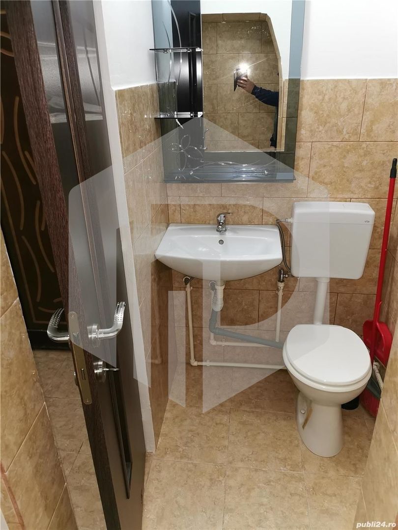 Garsoniera - Etaj 1 - Mobilata si Utilata - Broscarie - Poză 5