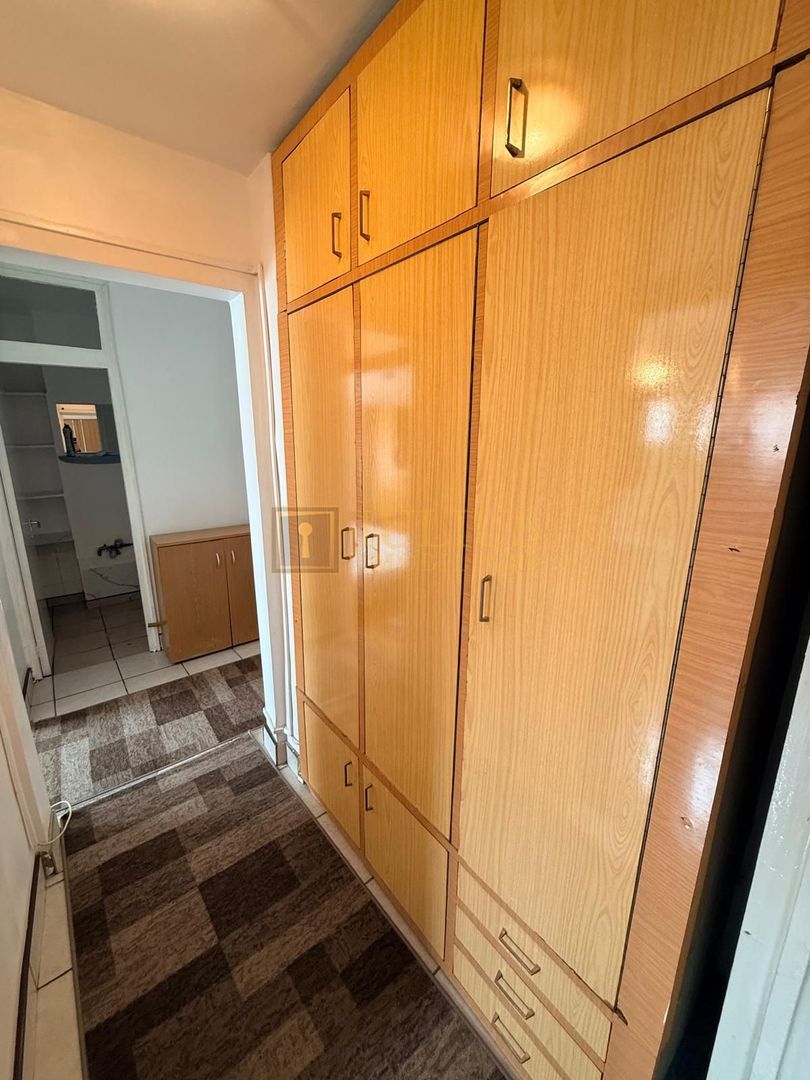 3 camere, situat in Complexul Studentesc, studenti, centrala proprie. - Poză 12