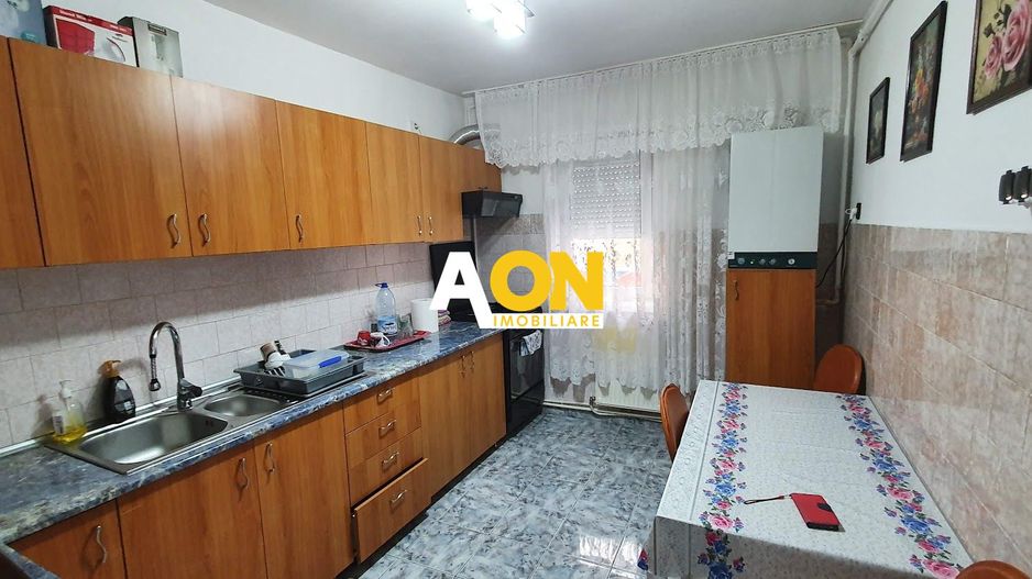 Apartament 3 camere, mobilat, utilat, Cetate - Poză 7