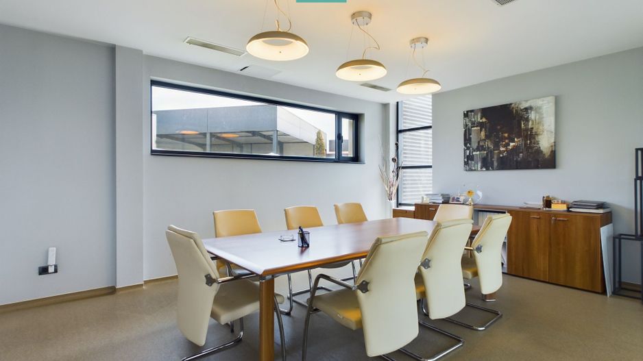 Spațiu comercial modern cu parcare proprie - Poză 7