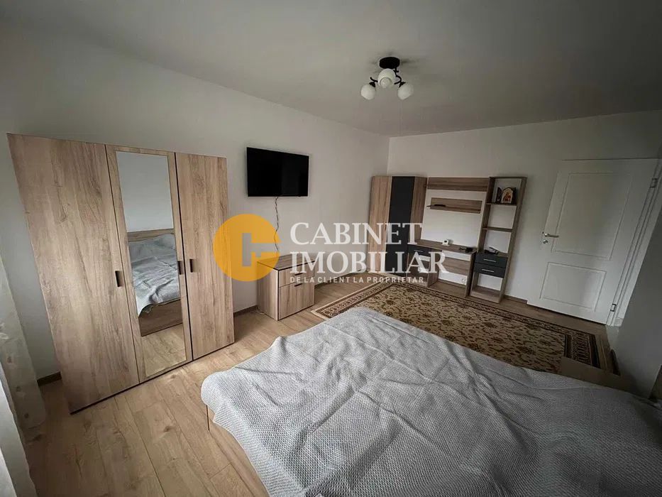 1 camera - Nicolina - mobilat&utilat - an constr. 1981 - Poză 2