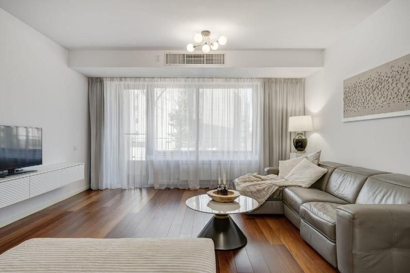 Spacious 3 room apartment | Aviatorilor-Arcul de Triumf | Parking | 3 baths - Poză 3