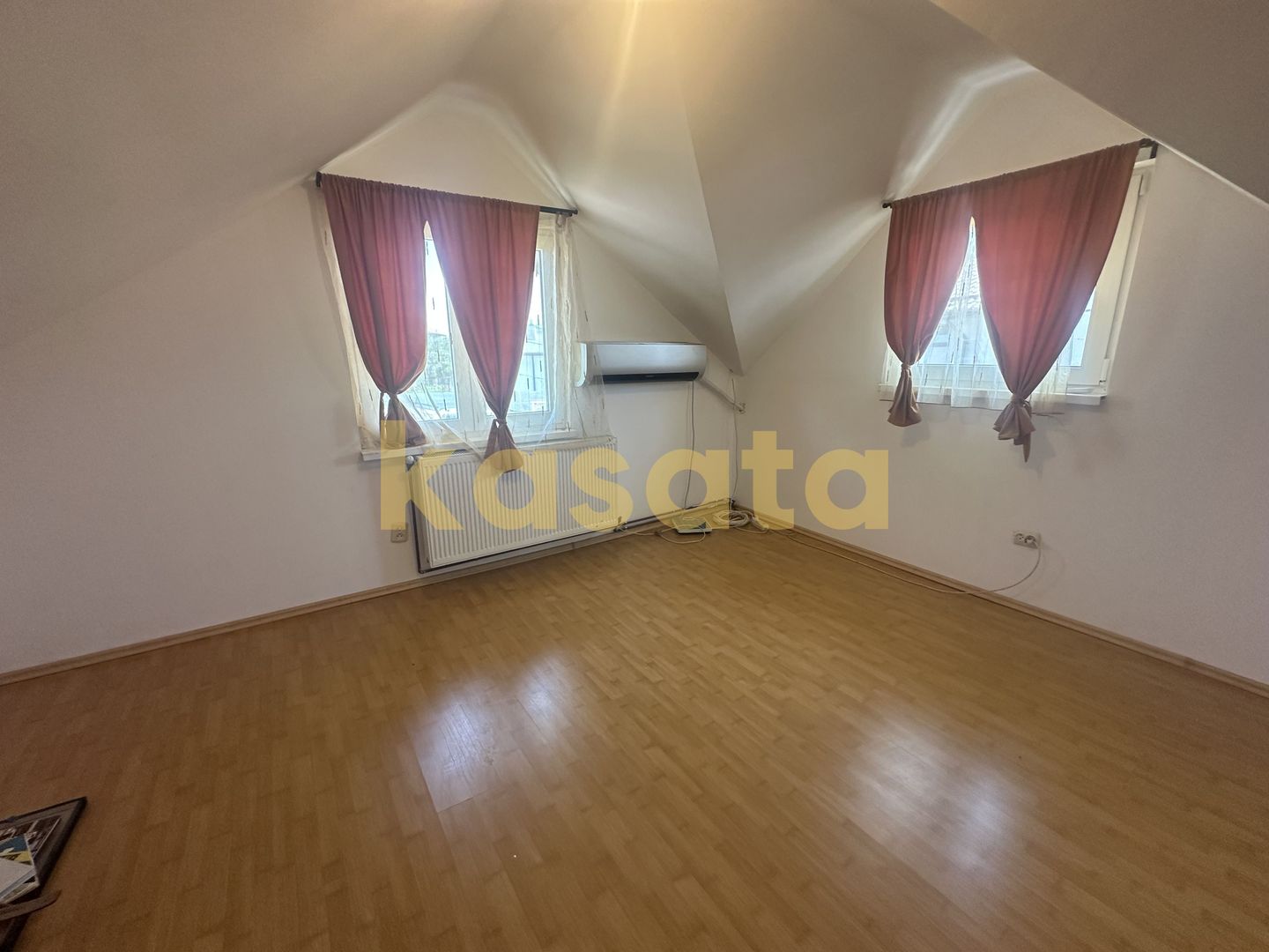 🏡 Casă de vânzare în Domnești | Curte 600 mp | Locație excelentă - Poză 8