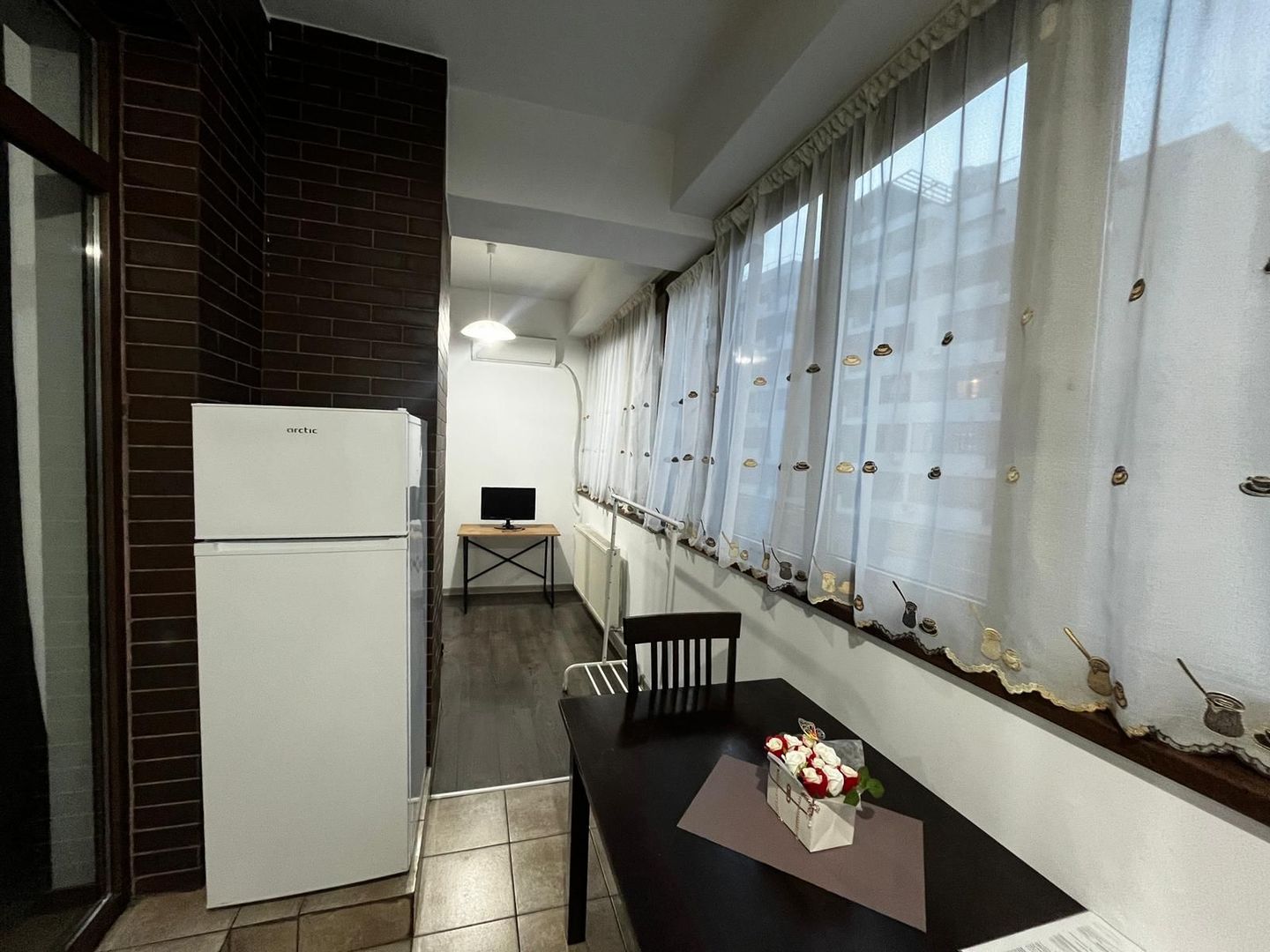 Apartament spațios 2 camere, 2 băi, centrală, bloc nou, parcare, metrou - Poză 5