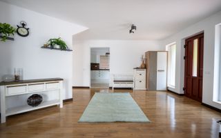 Casa superba individuala | 5 camere | 280 mp | cart. Europa! - Poză 8